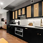 Freeman 602 By Rove - Condo With Shared Amenities