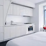 W Apartment *