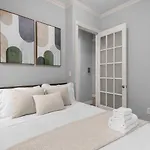 Apartment Bold Manhattan Base In Prime Nolita