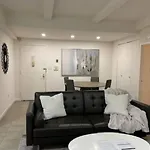 1-bedroom At Midtown Manhattan