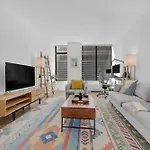Fidi 1 Bedroom W Work Setup By Anyplace - 11687