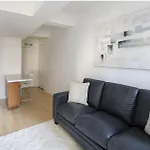 Apartment 1-bedroom At Midtown Manhattan *