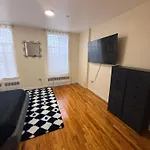 Throopstar * New York