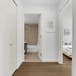 Fidi 1 Bedroom W Work Setup By Anyplace - 11687