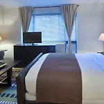 Midtown West At The Cameo - A Premier Furnished Apartment