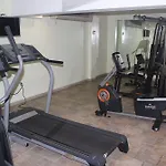 Howard Johnson Queens Village Hotel 2*