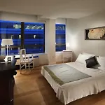 Modest Apartment Financial District