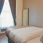 East 37Th Street Apt 5F