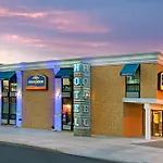 Howard Johnson Inn Queens Village