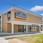 Howard Johnson Queens Village Hotel 2*