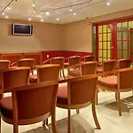 Howard Johnson Queens Village