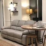 New York - Brooklyn 3 Bedroom / 2 Bathrooms Apt, Sleeps 7 People