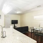 Brooklyn 3 Bedroom 1 Bathroom 8 Minutes To Subway 30 Minutes To Manhattan *