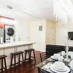 Brooklyn 3 Bedroom 1 Bathroom 8 Minutes To Subway 30 Minutes To Manhattan New York