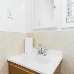 Brooklyn 3 Bedroom 1 Bathroom 8 Minutes To Subway 30 Minutes To Manhattan New York