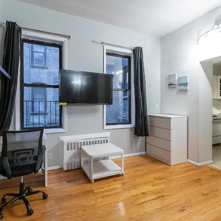1oak Suits - Upper East *