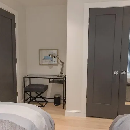 Privet House - Midwood/flatbush Recently Remodeled * New York
