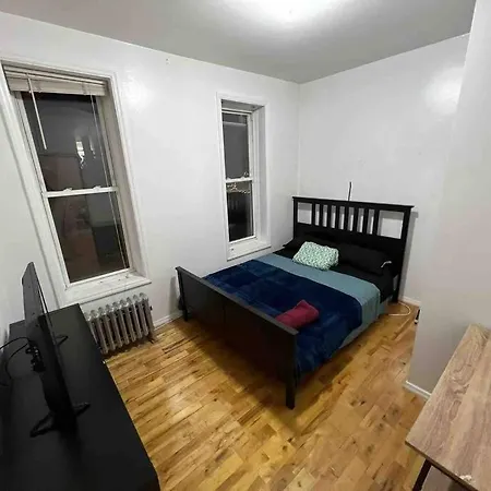 Flat 5 Minutes From Times Square Apartment New York