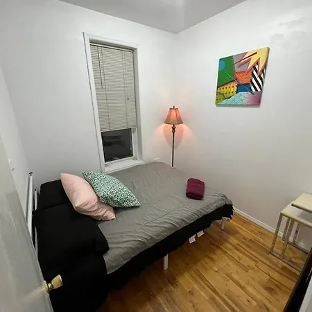 Flat 5 Minutes From Times Square