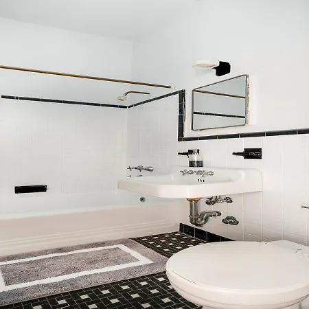 Excellent Studio In Heart Of Chelsea New York
