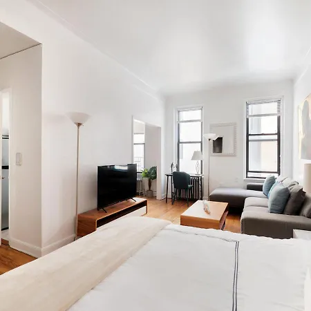 Excellent Studio In Heart Of Chelsea Apartment