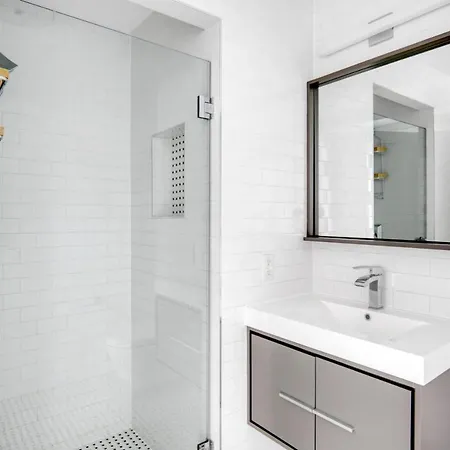 Williamsburg 2br W Wd Outdoor Space Nr L Nyc-796 Apartment New York