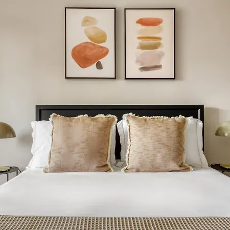 Uws 2br W Wd Nr Park Nyc-896