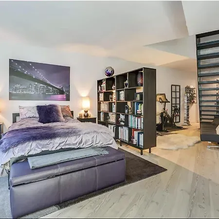 The Dumbo Hideaway *
