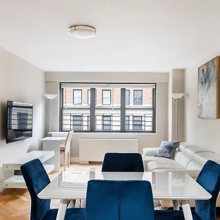 Apartment Elegant East Side
