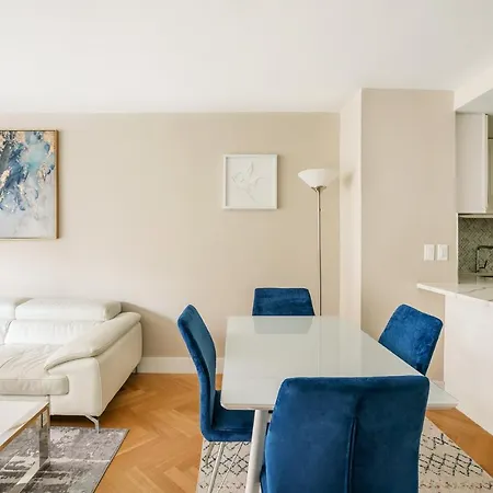 Elegant East Side Apartment New York