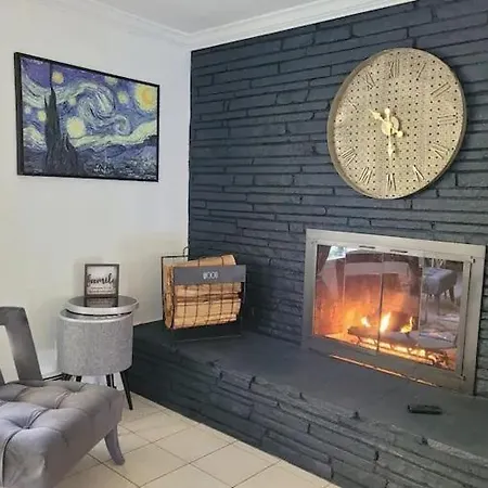 Queens House Of Comfort 4bedroom Apartment *