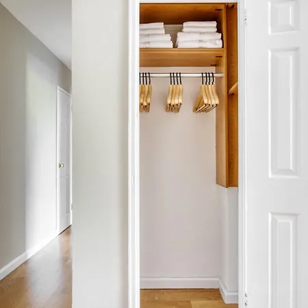 Uws 2br W Wd Nr Park Nyc-896