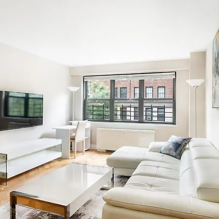 Apartment Elegant East Side New York