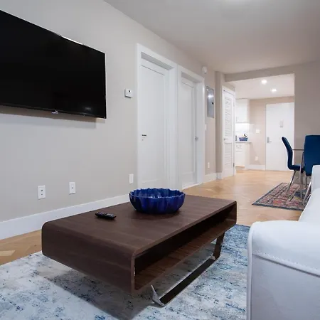 Apartment Elegant East Side