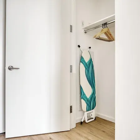 Clinton Hill 1br W Wd Gym Pool Nr Bam Nyc-973 * New York