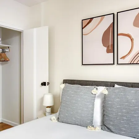 Williamsburg 2br W Wd Nr Domino Park Nyc-967 * New York