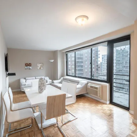 Bright 2bd 1ba At Columbus Ave