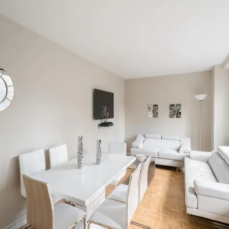 Bright 2bd 1ba At Columbus Ave New York