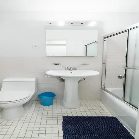 Bright 2bd 1ba At Columbus Ave *