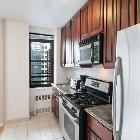 Bright 2bd 1ba At Columbus Ave Apartment