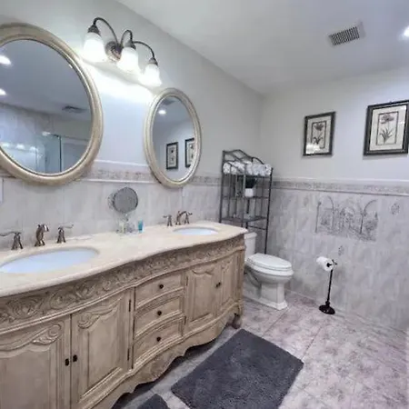 House Of Elegance Apartment