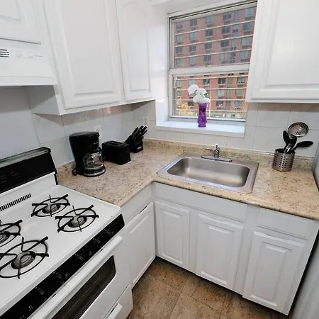 Magnificent 3 Bedroom Near Times Square! New York