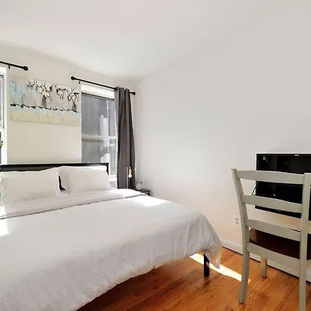 Apartment Magnificent 3 Bedroom Near Times Square!