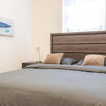 Luxury 5br/2ba In Prime Location Of Midtown *