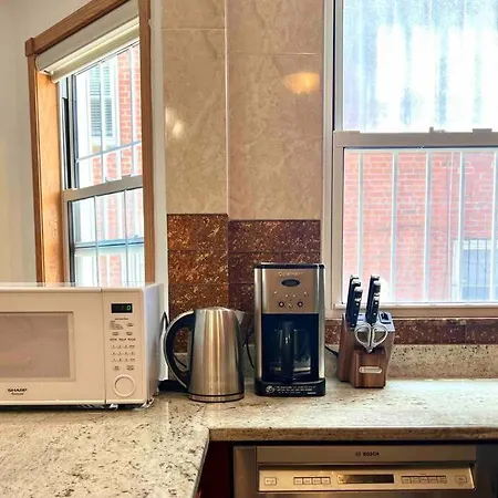 Spacious 6b4b Quiet Elegant Entire Private House * New York