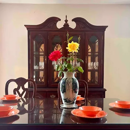 Spacious 6b4b Quiet Elegant Entire Private House New York