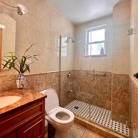 Apartment Spacious 6b4b Quiet Elegant Entire Private House *