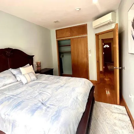 Apartment Spacious 6b4b Quiet Elegant Entire Private House