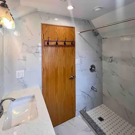 Spacious 6b4b Quiet Elegant Entire Private House Apartment *
