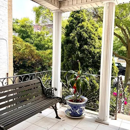 Spacious 6b4b Quiet Elegant Entire Private House New York